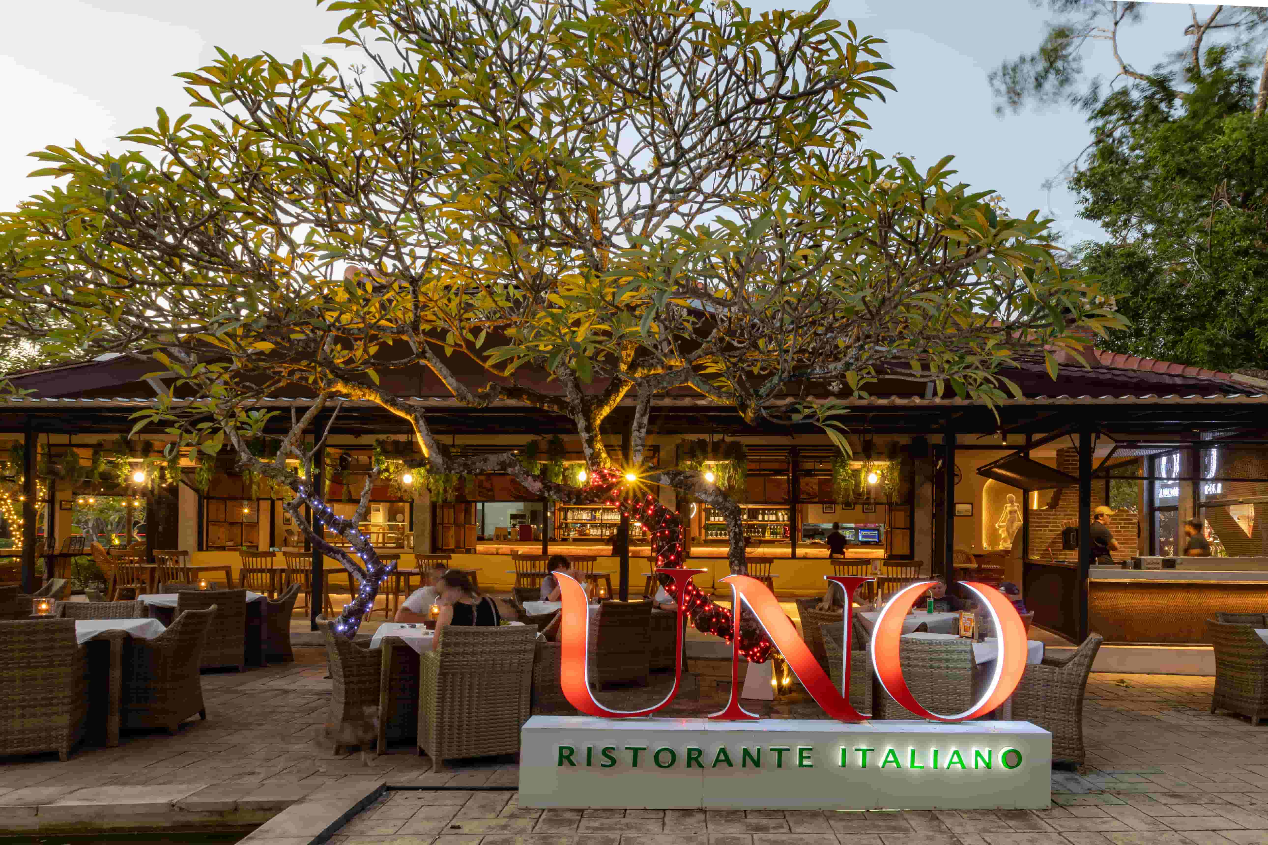 UNO Italian Restaurant