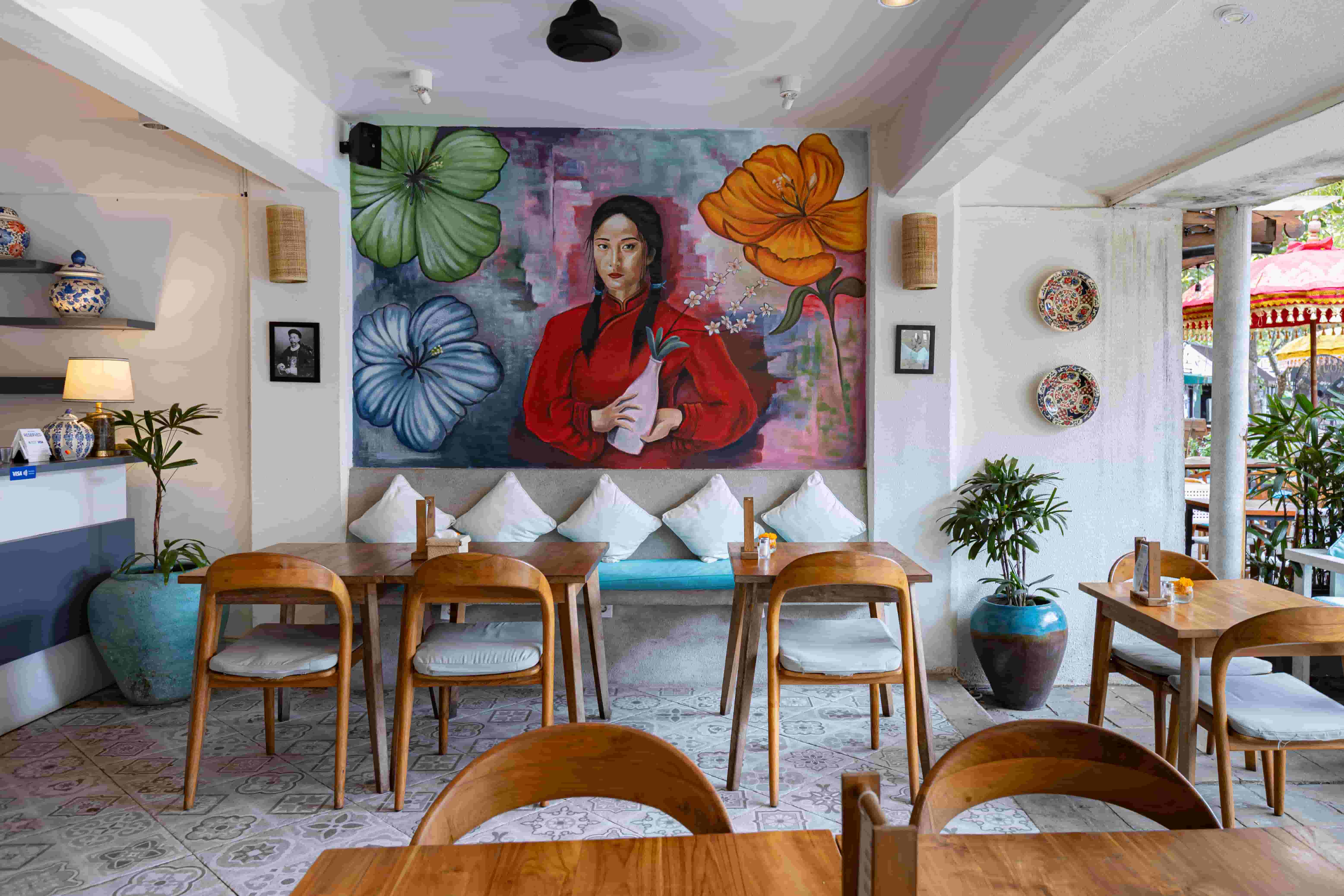 White Orchid - Gallery image 1